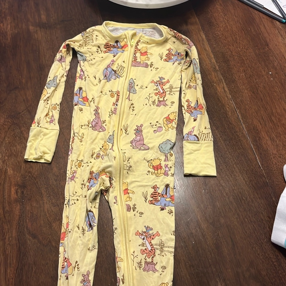 Little sleepies 2T Winnie the Pooh zippy